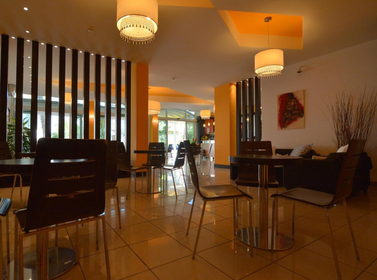 Hotel Orly Cesenatico Exterior foto