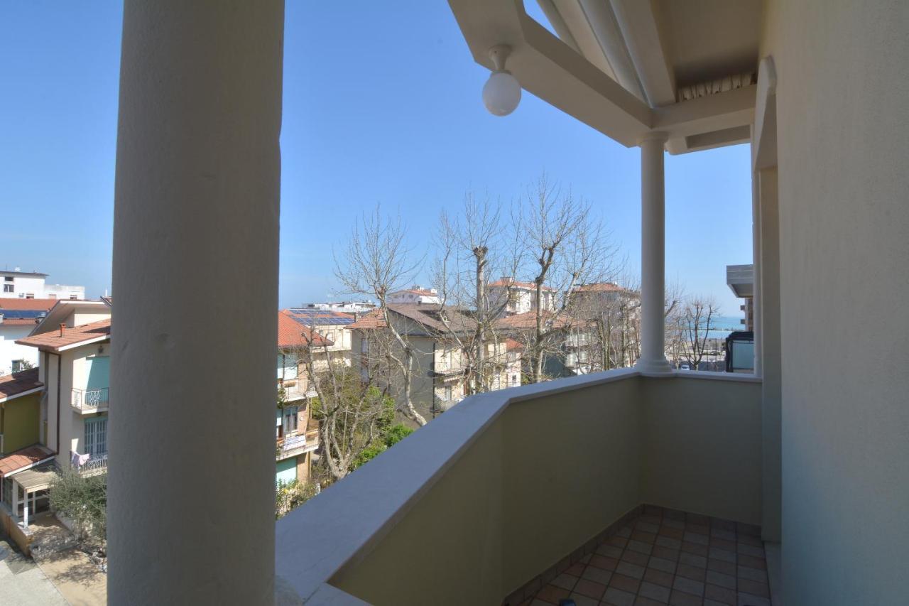 Hotel Orly Cesenatico Exterior foto