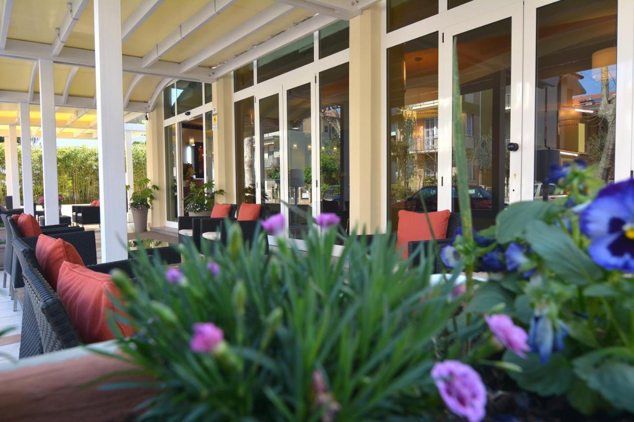 Hotel Orly Cesenatico Exterior foto